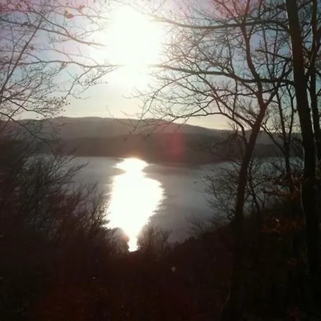 Schlossblick Mit Teilseeblick