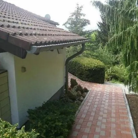 Schlossblick Mit Teilseeblick Tatil Evi Waldeck (Hessen)