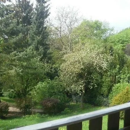 Schlossblick Mit Teilseeblick *